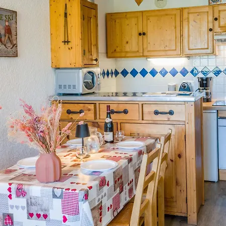 Appartement Résidence Trois Vallees - Tres Beau Et Vaste Sudio De Montagne Mae-7547 *
